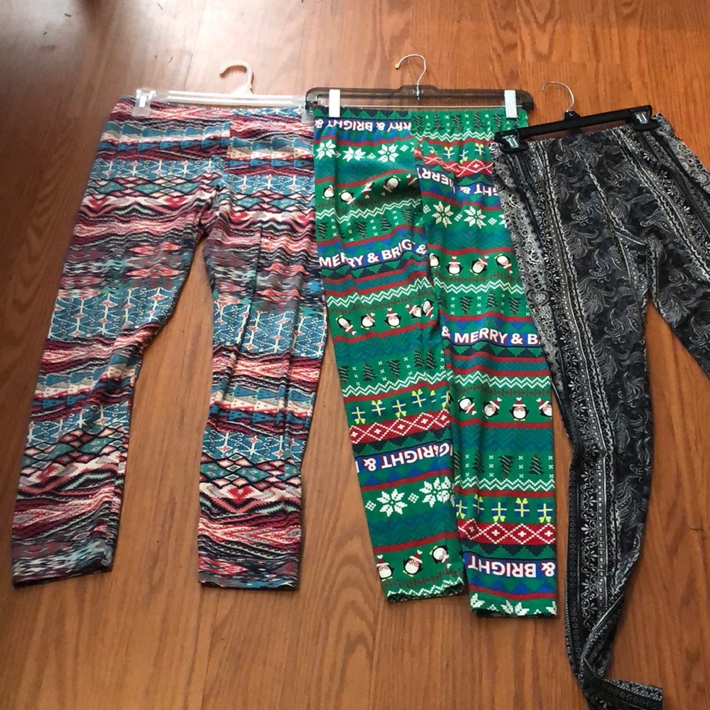 3 pairs of leggings